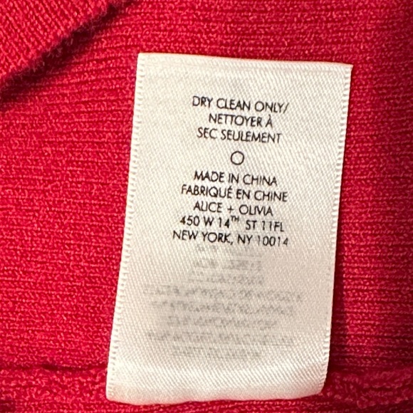 Alice + Olivia Ciara Mock Neck Cropped sweater size medium. - Picture 11 of 11